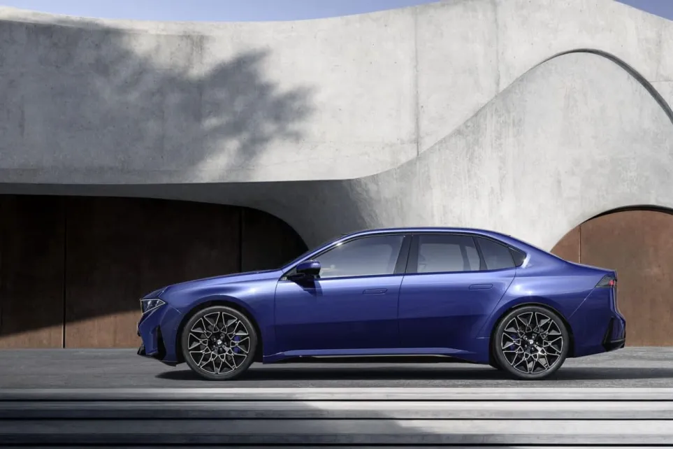 BMW не отказывается от седанов, несмотря на бум кроссоверов