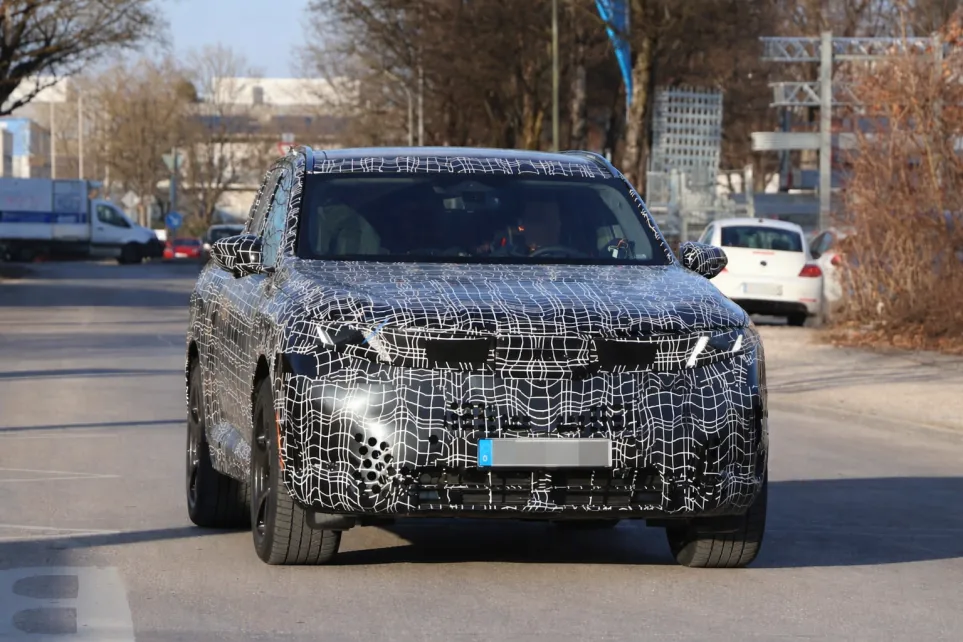 Новый BMW X5 (G65) дебютирует уже этим летом — официально