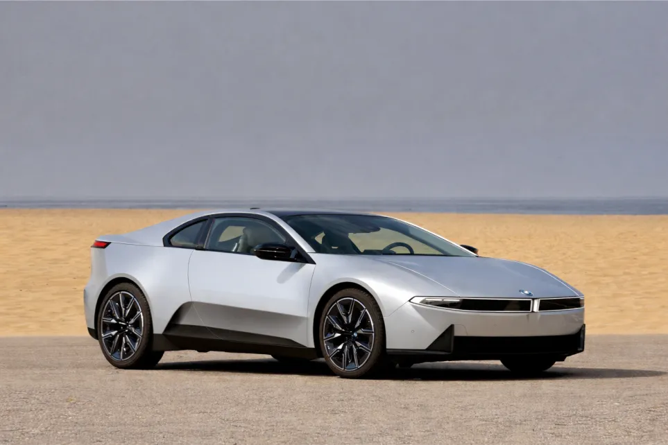 BMW может выпустить электрический спорткар. Но не спешит — и вот почему