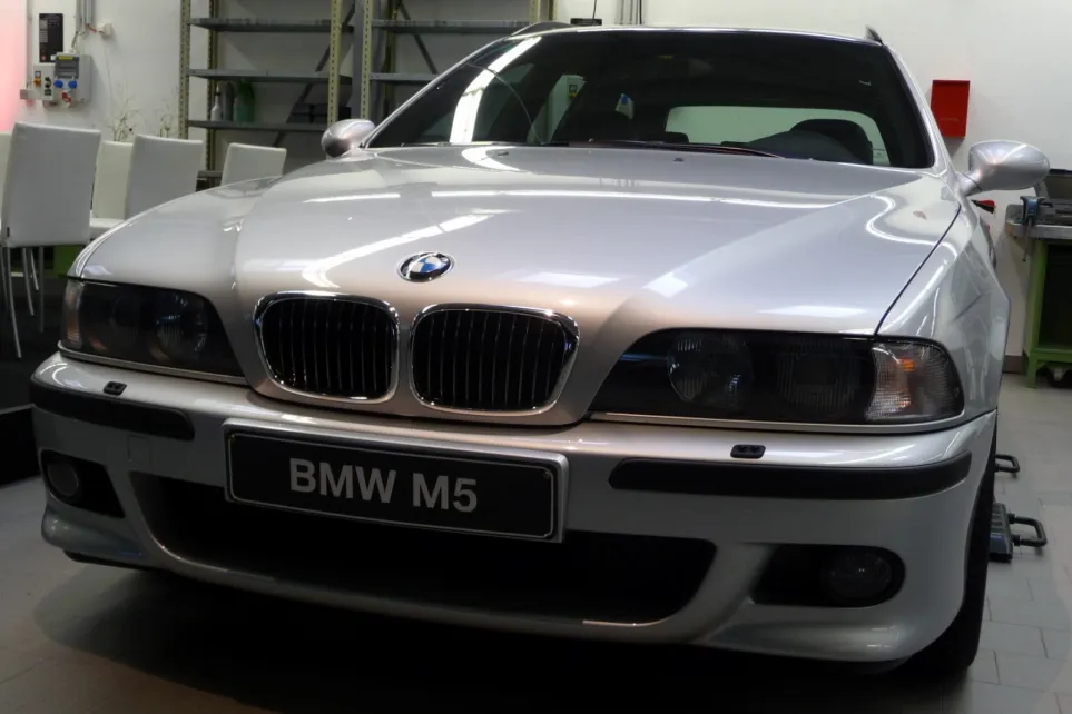 BMW создала идеальный M5 Touring — и спрятала его навсегда