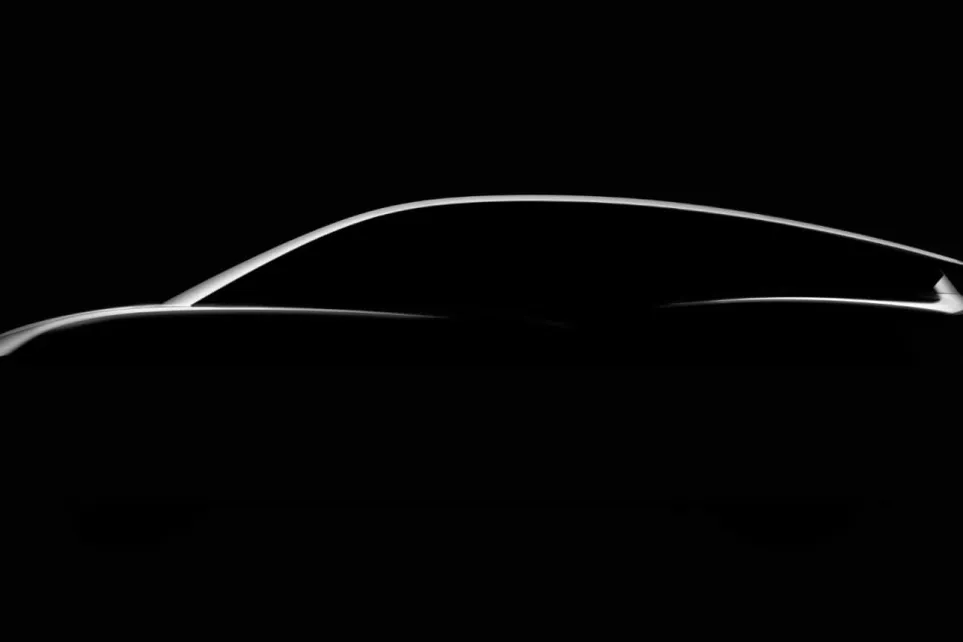 Lucid Cosmos бросает вызов BMW iX3