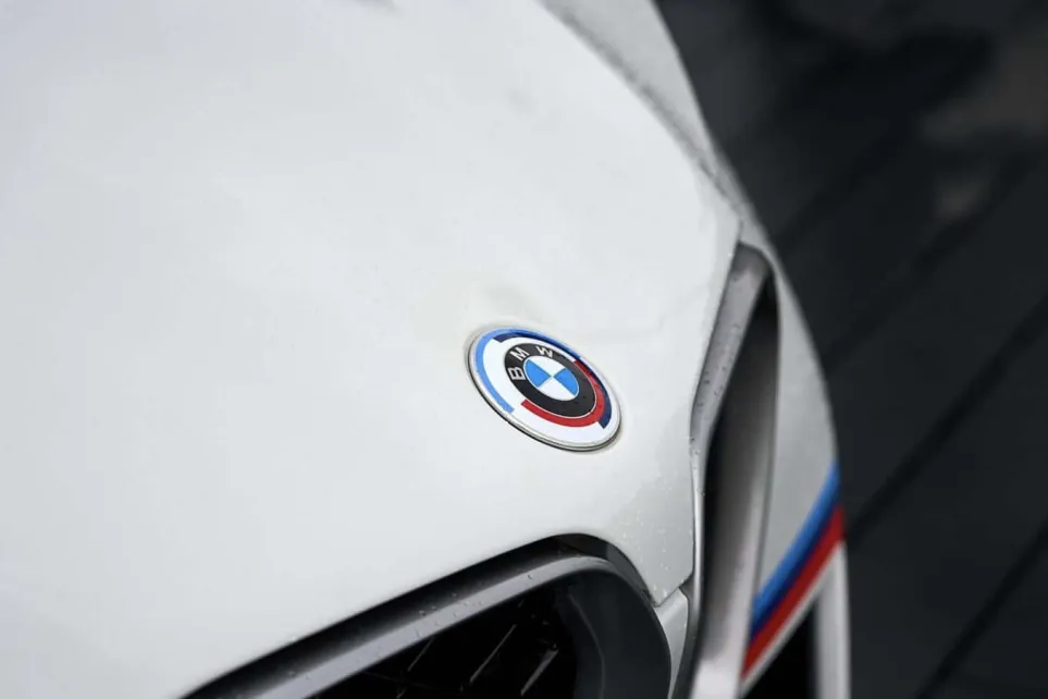 BMW 3.0 CSL с правым рулём выставили на продажу — таких всего шесть в мире