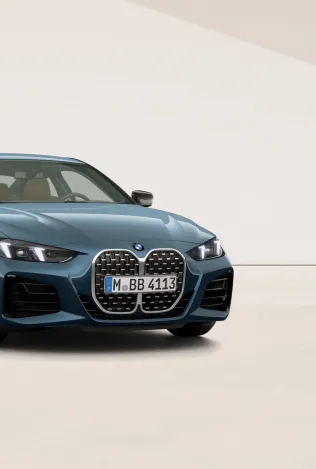 BMW 4 Series 2026 года получила карбоновые зеркала и для не-M версий