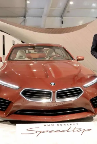 BMW привезла эффектный Speedtop на арт-ярмарку в Индии