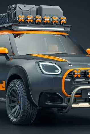 MINI готовит внедорожную версию Countryman: в линейке появится adventure-модификация