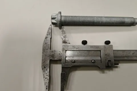 Болт со звездообр. гол. и мал. фланцем Фото 3