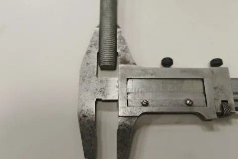 Болт с шестигранной головкой с фланцем Фото 2