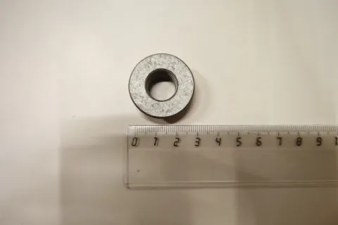 Гайка с буртиком шестигранная Фото 2