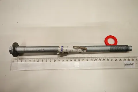 Болт с шестигранной головкой Фото 1