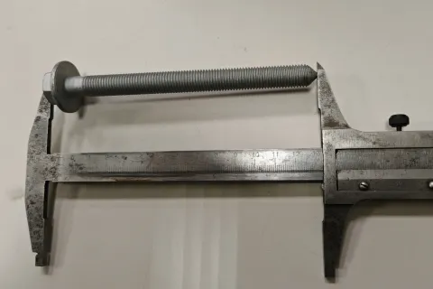 Болт с шестигранной головкой с фланцем Фото 1