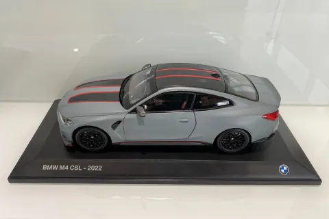 Миниатюра BMW M4 CSL, 1:18 (Серая) Фото 1