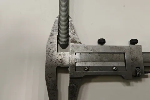 Болт с шестигранной головкой с фланцем Фото 2