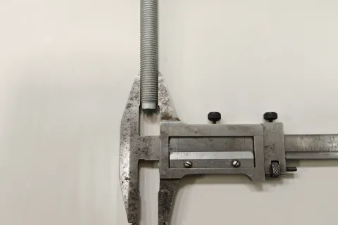 Болт с шестигранной головкой с фланцем Фото 2