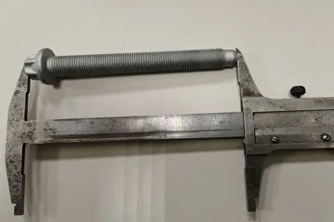 Болт со звездообр. гол. и мал. фланцем Фото 1