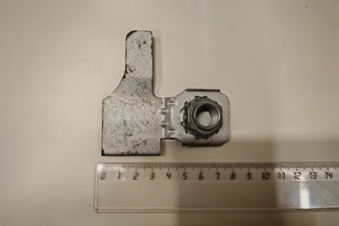 Гайка с пружинным зажимом П Фото 1