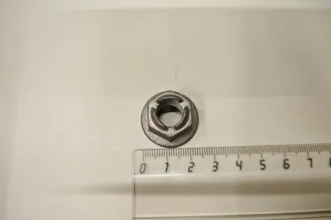 гайка Фото 1